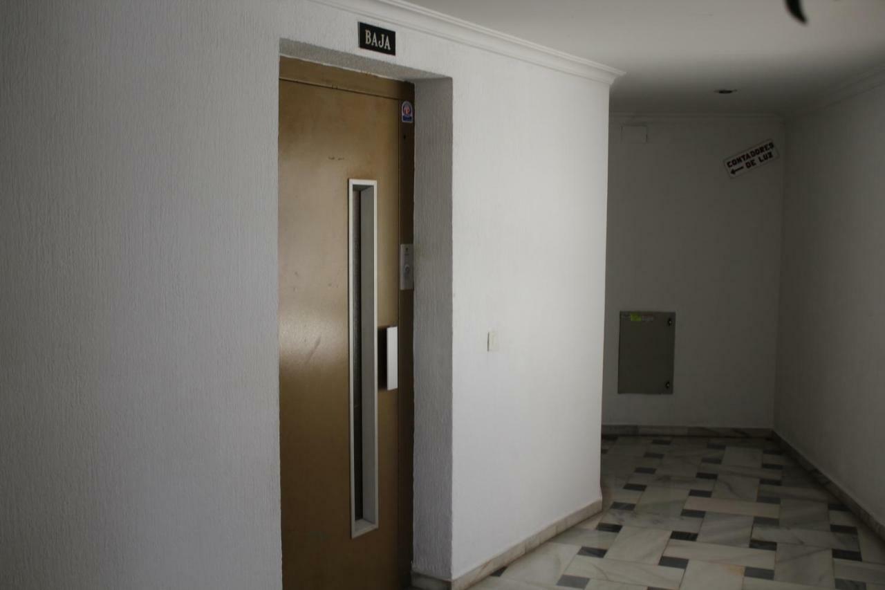 Apartamento Con Parking Gratuito 马拉加 外观 照片